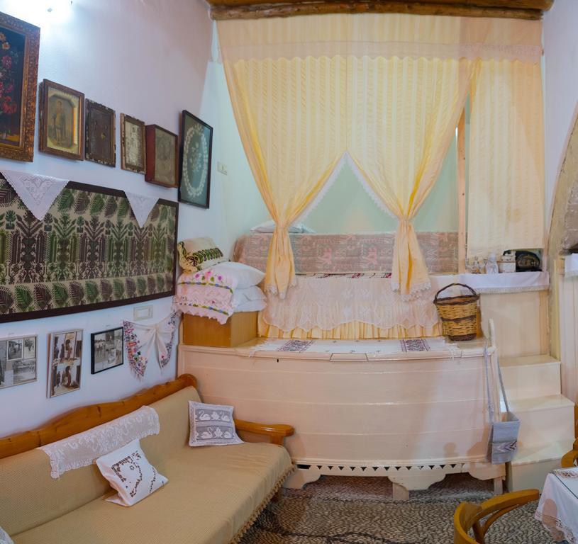 Kamariko Traditional House Afantou Luaran gambar